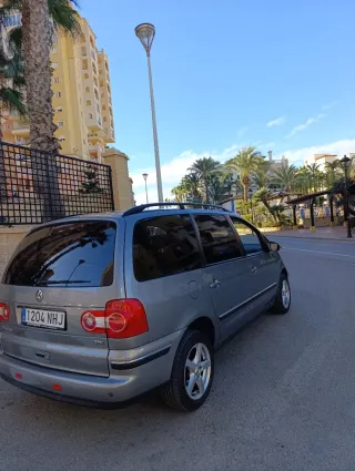 Volkswagen charan 2005