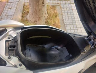 Yamaha N-MAX 125cc Maxi Scooter Automática