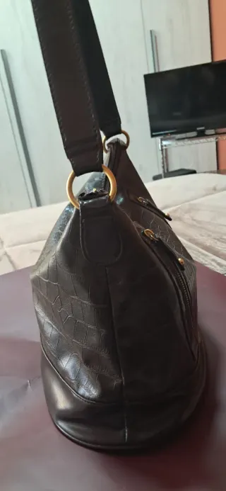 Borsa tote effetto coccodrillo marrone, zip.