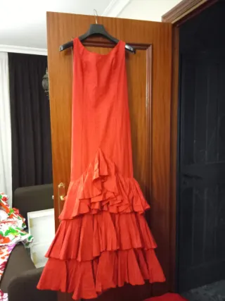 Traje de Gitana Rojo con Volantes