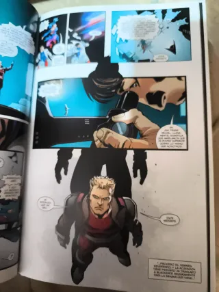 El Caballero Oscuro III: La raza superior. Complet