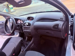 Peugeot 206 2004