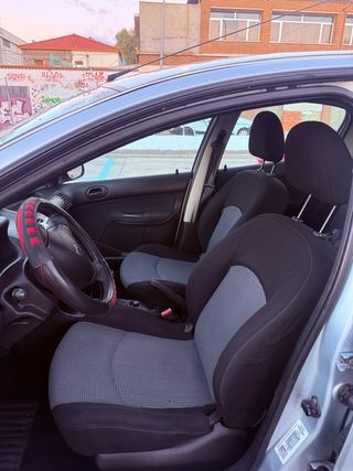 Peugeot 206 2004