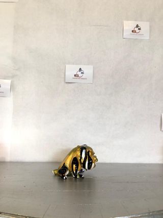 Scultura Bulldog Design Colorato