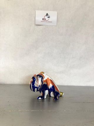 Scultura Bulldog Design Colorato