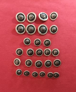 Lote 27 botones plateados
