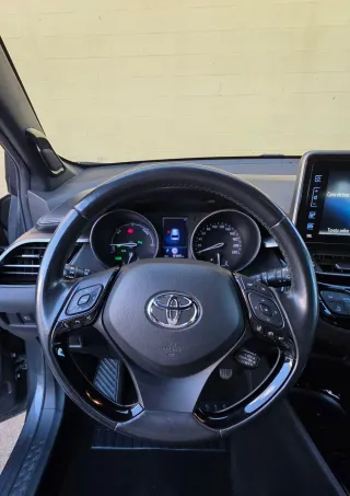 Toyota C-HR octubre 2018