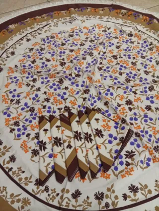 Tovaglia rotonda con frange