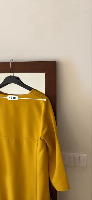 Vestido Amarelo com Bolsos