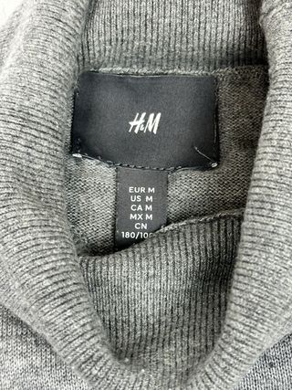 Jersey H&M Cuello Alto Gris