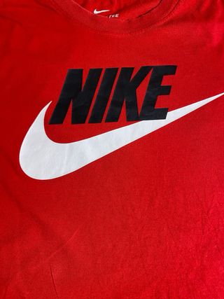 Camiseta Nike roja talla M