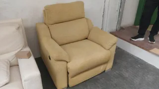 Sillón relax motorizado amarillo