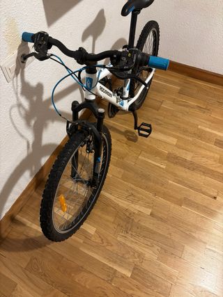 Bicicleta infantil Rockrider blanca