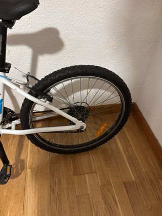 Bicicleta infantil Rockrider blanca