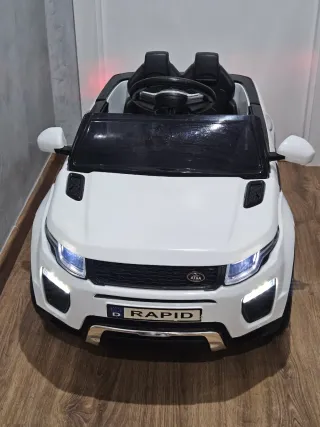 Coche eléctrico infantil