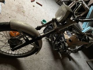 Moto puch Dorado y Plateado