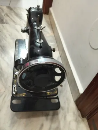 Máquina de coser antigua SIGMA