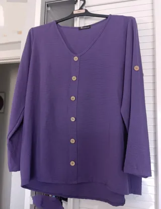 Blusa Morada Manga Larga Botones Talla XXL