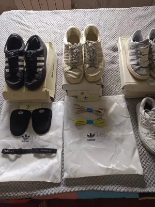Pack Adidas Zapatillas Negras y Blancas