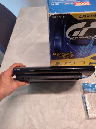 Consola PS3 Super Slim Negra 500GB + Juegos