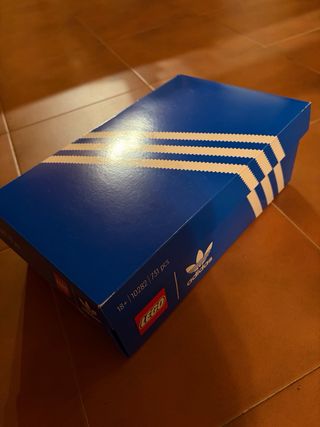 LEGO Adidas Originals Superstar 10282