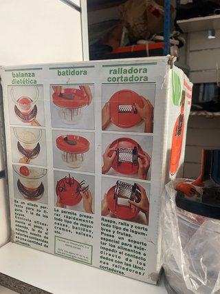 BATIDORA*  BALANZA DEITETICA, ROLLADORA , CORTADOR