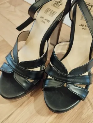 Zapatos de tacón piel negros T.36