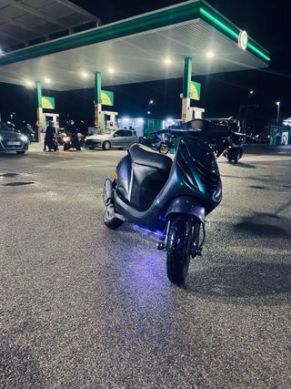 Piaggio Zip 49cc Scooter Automática