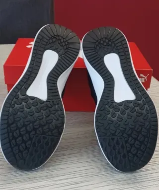 Tenis Puma Negros y Blancos