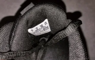 Tenis Puma Negros y Blancos