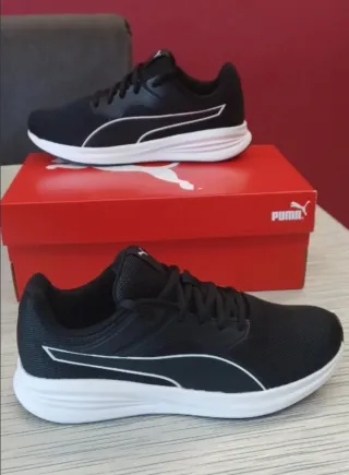 Tenis Puma Negros y Blancos