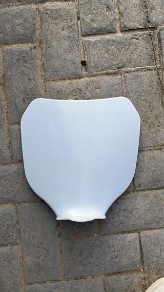 Careta Delantera Beta 49cc Blanca