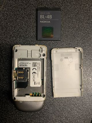 Nokia 2760 Oro/Rosso