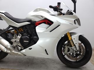 DUCATI SUPERSPORT 950 S 2024 3151 kms.
