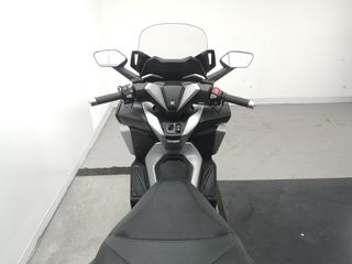 HONDA FORZA 300 2021 19919 kms.