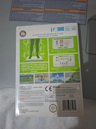 Tabla Wii Balance Board + Juego Wii Fit