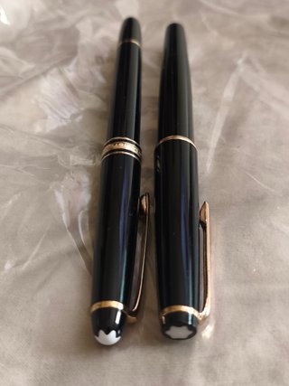 Elegante astuccio con 2 penne Montblanc