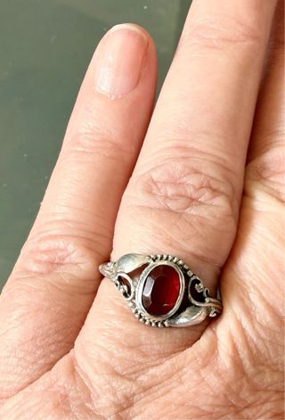 Anello vintage argento 925 con pietra rossa