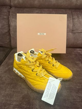 Sneakers Miu Miu in suede Topaz gialli taglia 39