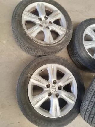 Llantas Lexus R16