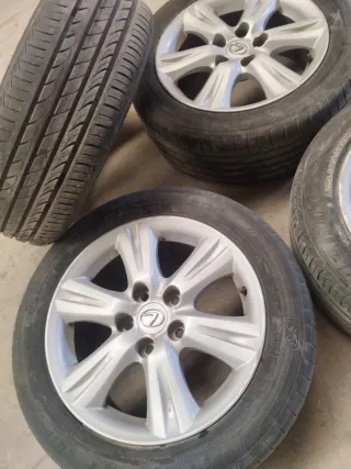 Llantas Lexus R16