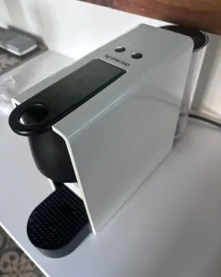 Cafetera Nespresso Krups Mini Blanca