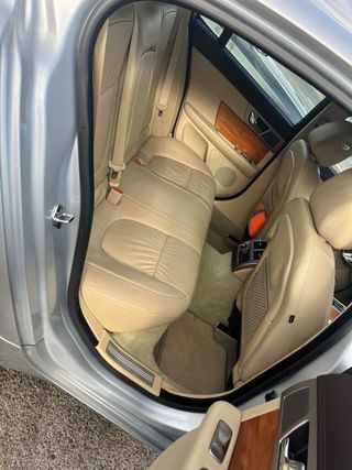 Jaguar XF 2010
