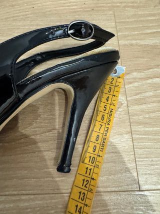 Sandalias charol negras T.38 poco uso