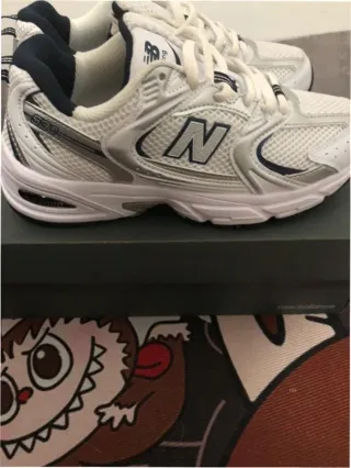 New Balance 530 Talla 41.5 Blanco Plata