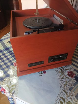 Mueble tocadiscos
