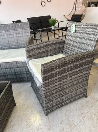 Conjunto de terraza ratán y cristal
