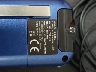 Radio de bolsillo AIWA R-22 AM/FM