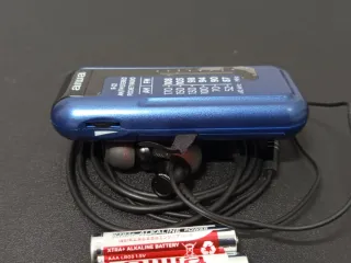 Radio de bolsillo AIWA R-22 AM/FM