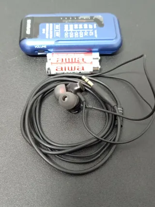 Radio de bolsillo AIWA R-22 AM/FM